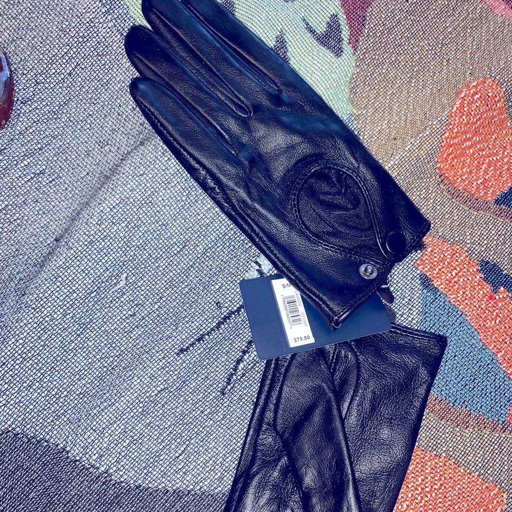 Brand new ‼️black sheep leather gloves, never used